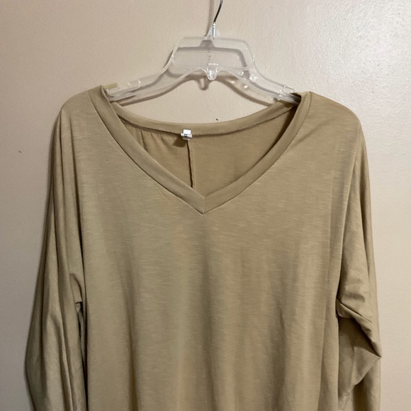OC ORDER PLUS v neck 3/4 sleeve light brown xxL see measurements nwot - Picture 2 of 4